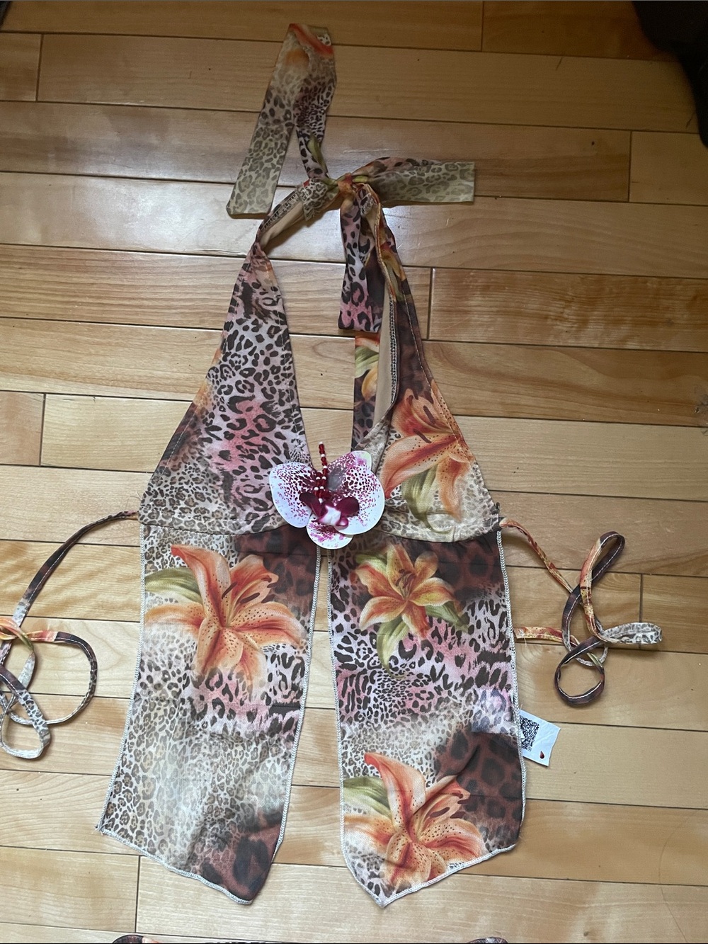 SHEIN Floral/leopard print Halter Top with Pink flower clip